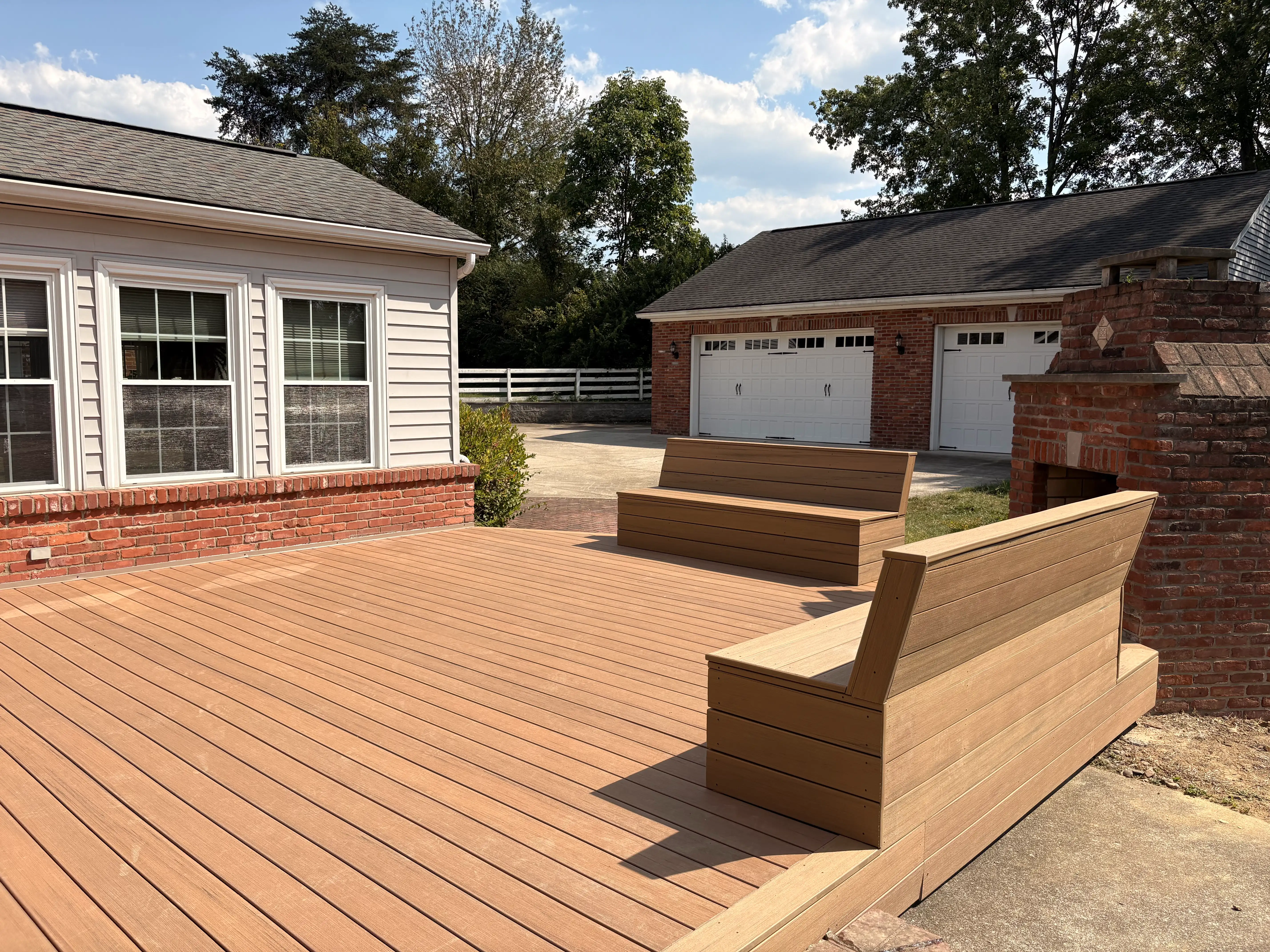 Outdoor living spaces Kentucky